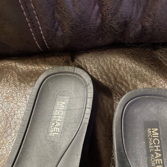 Michael Kors Black Metallic MK Logo Slide Sandals - Women’s Size 7.5 - Picture 3 of 6